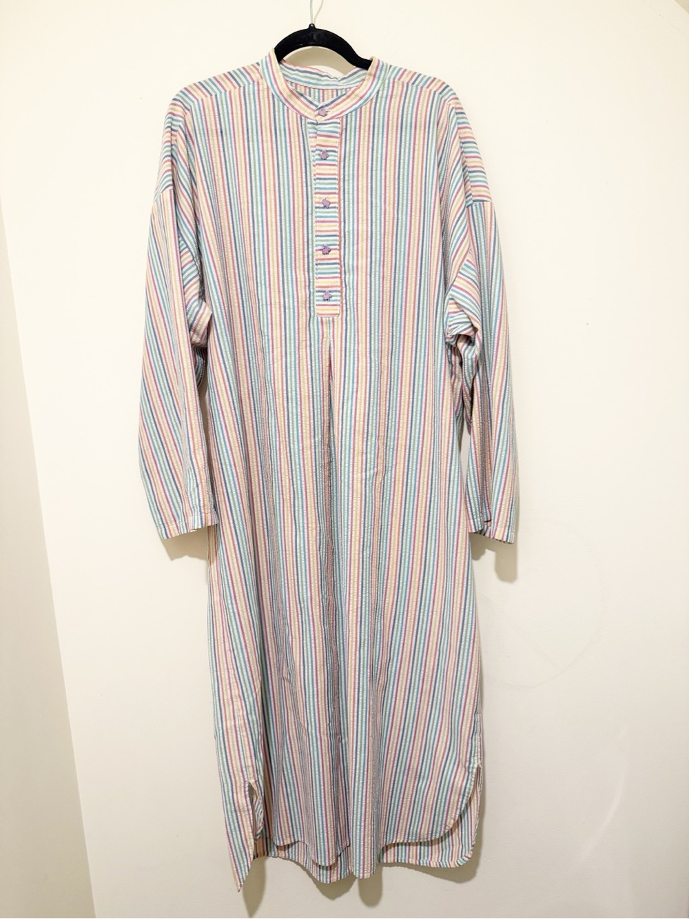Vintage Long-Sleeve Pastel Multi-Stripe seersucker Nightgown Bunny Buttons